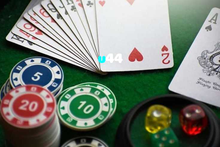 v44 casino presented on mobile device in Pakistan with slots and live games